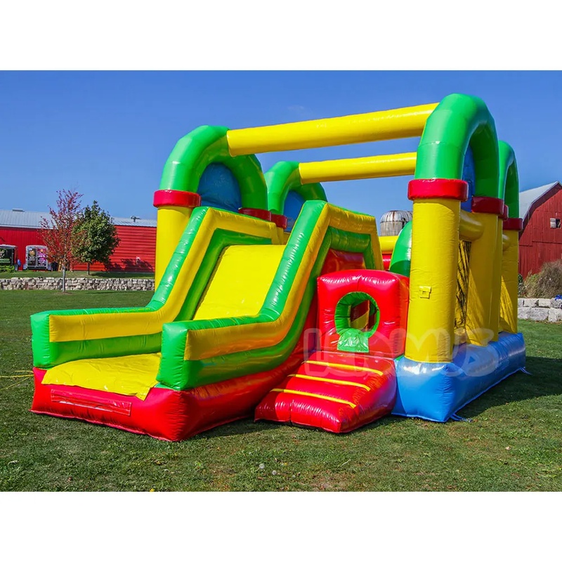Kids Outdoor House With Slide - Commerciële opblaasbare hindernisbaan met glijbaan, springkasteel