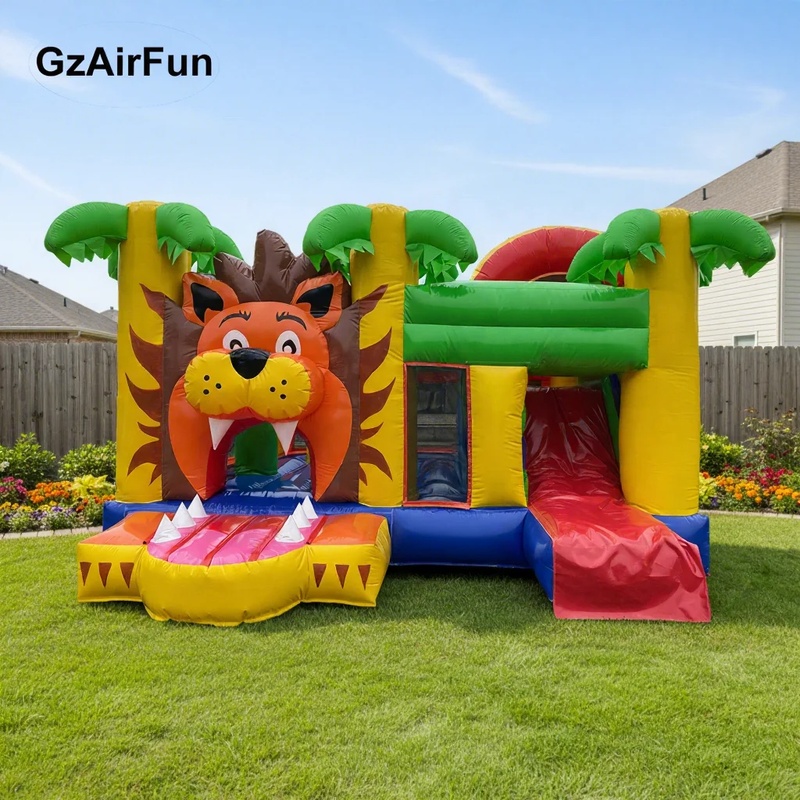 Kids Outdoor House With Slide - Custom gemaakte commerciële buiten springkasteel leeuwen