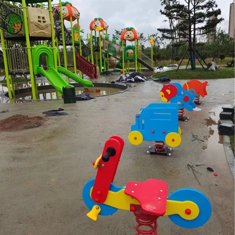 Buiten Dubbele Wipstoel Schomm - Kids Outdoor Music recensie en prijs